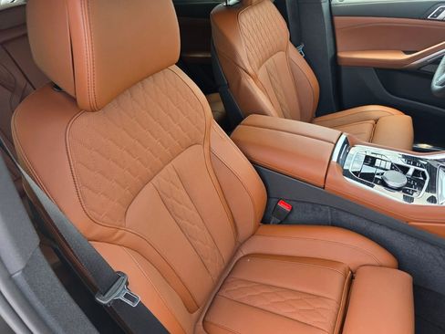 Used 2026 BMW X6 xDrive40i w/ Climate Comfort Package AWD/4WD image 32