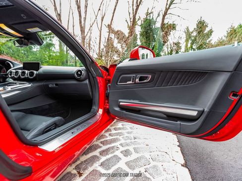 Used 2016 Mercedes-Benz AMG GT S image 33