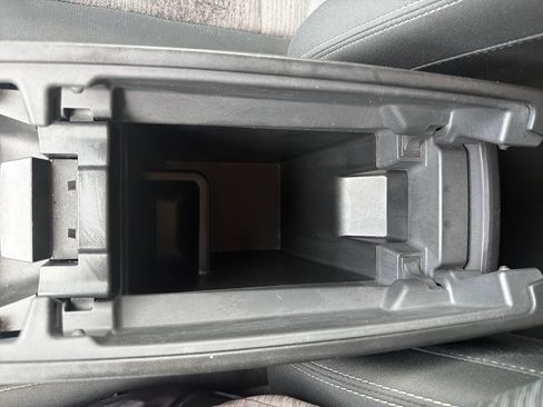 Used 2023 Nissan Rogue SV FWD image 42