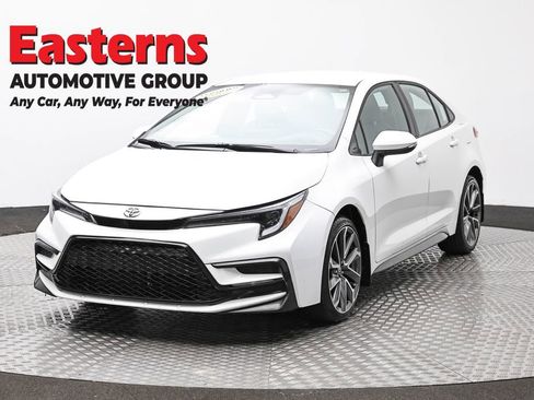 Used 2024 Toyota Corolla SE FWD image 1