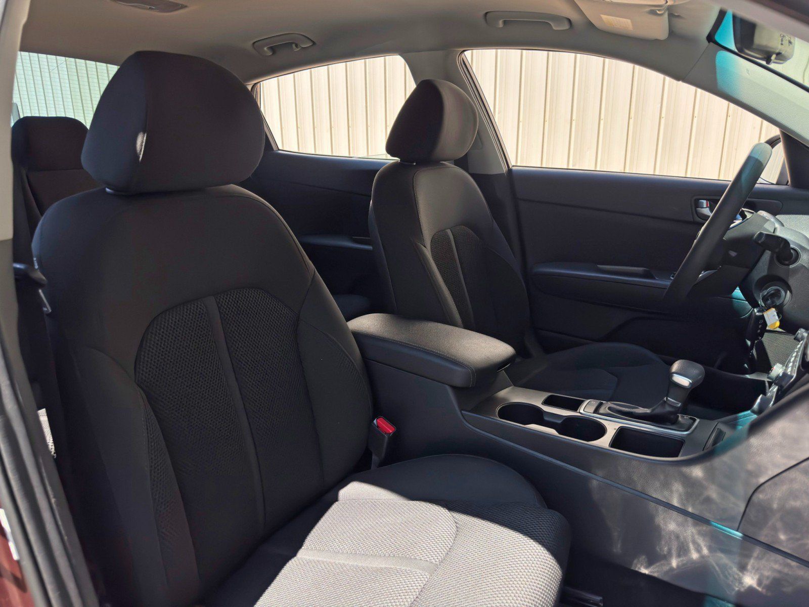 Used 2020 Kia Optima LX FWD image 29