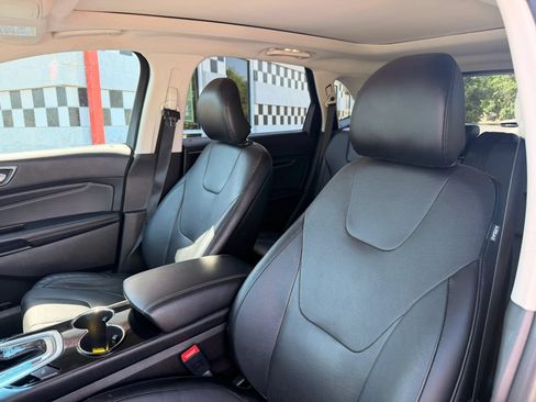 Used 2015 Ford Edge Titanium w/ Equipment Group 301A AWD/4WD image 12