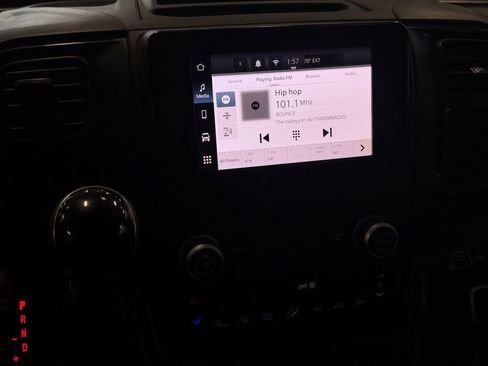 Used 2025 RAM ProMaster 2500 w/ Convenience Group FWD image 16