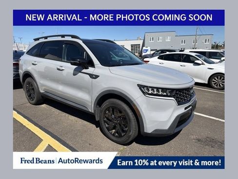Used 2023 Kia Sorento S w/ Panoramic Sunroof Package AWD/4WD image 1