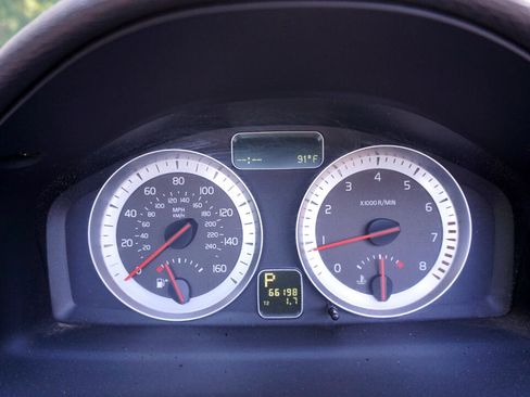 Used 2011 Volvo C70 T5 image 21