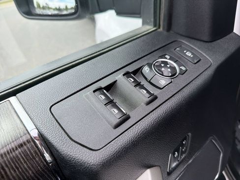 Used 2021 Ford F250 Lariat w/ Chrome Package AWD/4WD image 15