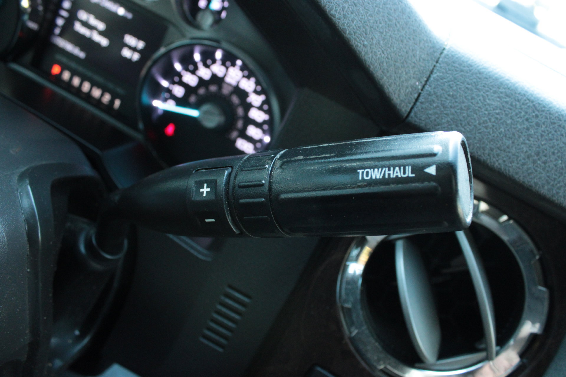 Used 2015 Ford F250 Platinum AWD/4WD image 37