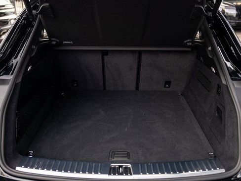 Certified 2025 Porsche Cayenne GTS image 31