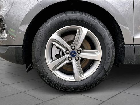 Used 2022 Ford Edge SEL w/ Convenience Package image 11