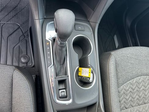 Used 2023 Chevrolet Equinox LT image 27