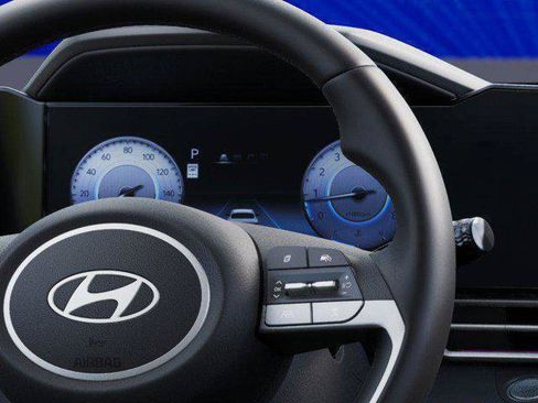 New 2025 Hyundai Elantra Limited FWD image 14