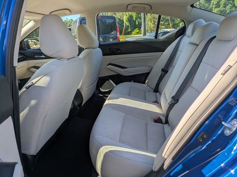 Used 2025 Nissan Altima 2.5 SV FWD image 14