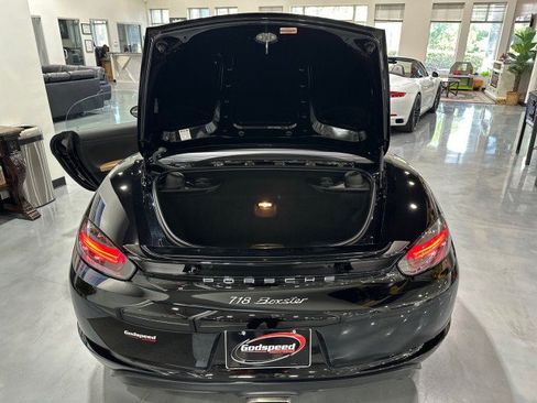 Used 2018 Porsche 718 Boxster RWD image 37