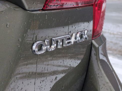 Used 2015 Subaru Outback 2.5i Limited image 12