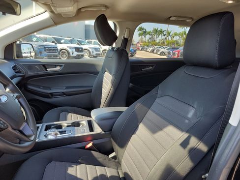 Used 2022 Ford Edge SE image 11