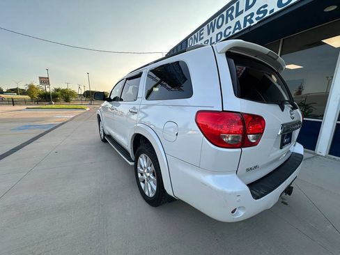 Used 2008 Toyota Sequoia Platinum RWD image 3