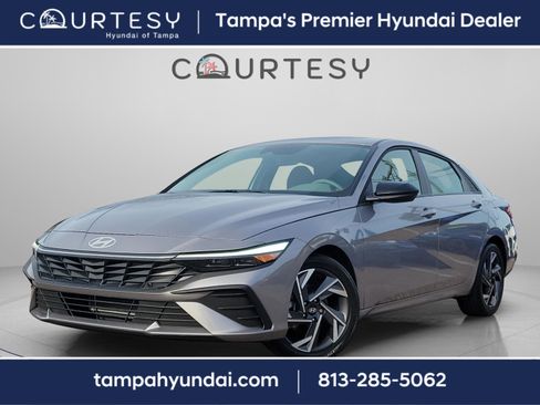 Certified 2025 Hyundai Elantra Sport w/ Cargo Package image 1