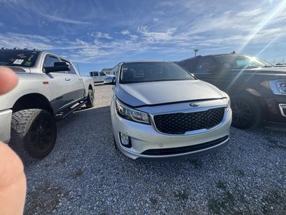 Used 2018 Kia Sedona EX