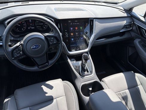 Used 2025 Subaru Outback Onyx Edition image 13