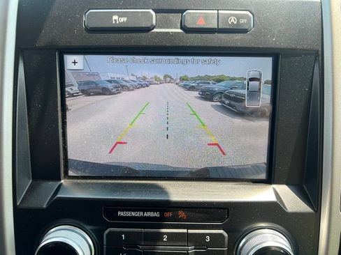 Used 2018 Ford F150 Lariat w/ Equipment Group 502A Luxury AWD/4WD image 30
