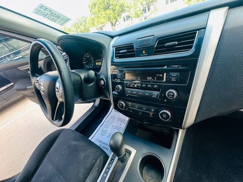 Used 2015 Nissan Altima 2.5 S FWD image 23