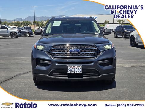 Used 2022 Ford Explorer XLT RWD image 2
