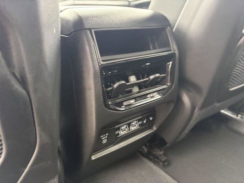 Used 2023 Jeep Grand Cherokee Limited w/ Trailer Tow Prep Group (B) AWD/4WD image 18