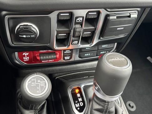 New 2026 Jeep Gladiator Rubicon AWD/4WD image 21