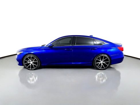 Used 2018 Honda Accord Sport image 2