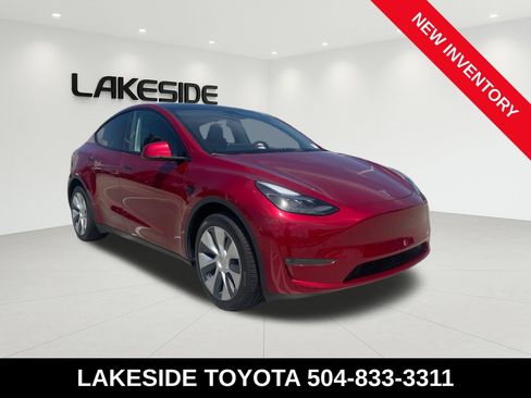 Used 2024 Tesla Model Y Long Range AWD/4WD image 8