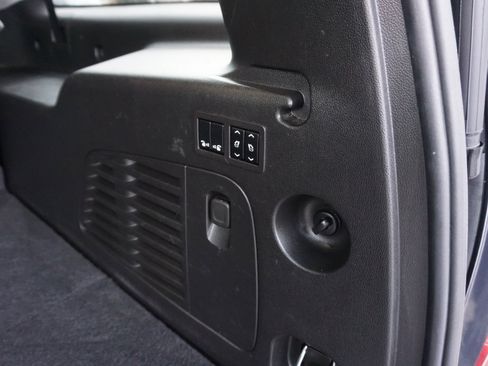 Used 2018 GMC Yukon XL Denali w/ Denali Ultimate Package image 12