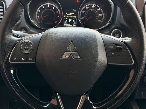 Used 2024 Mitsubishi Outlander Sport SE image 11