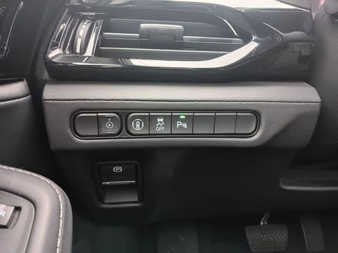 Used 2024 Acura MDX SH-AWD w/ Technology Package image 27