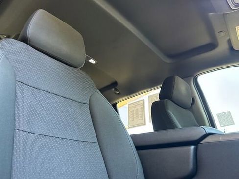 Used 2022 Chevrolet Silverado 2500 Custom w/ Custom Value Package AWD/4WD image 16
