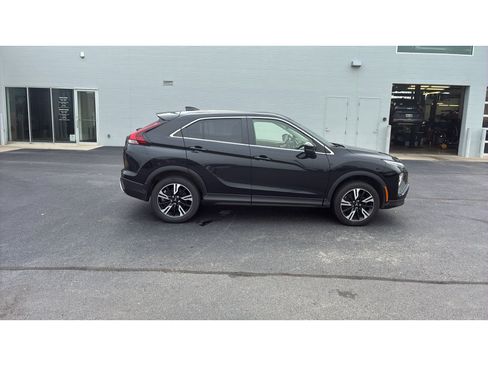Used 2024 Mitsubishi Eclipse Cross SE AWD/4WD image 8
