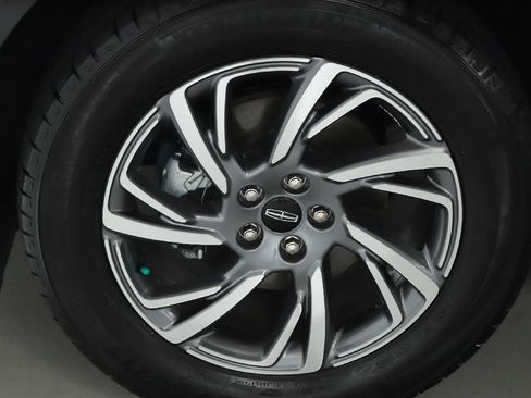 Used 2024 Lincoln Corsair AWD image 34