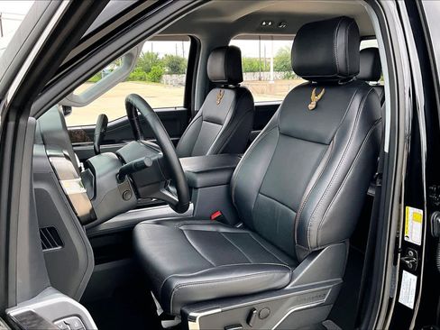 Used 2024 Ford F250 Lariat w/ Lariat Ultimate Package AWD/4WD image 8