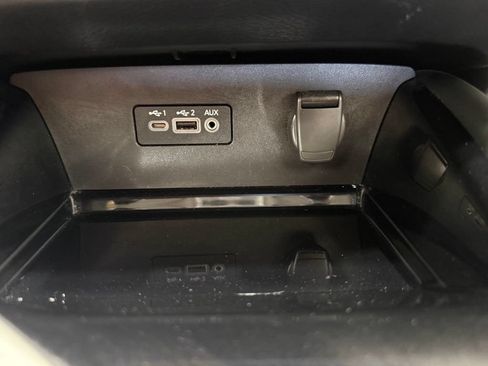 Used 2024 Nissan Altima 2.5 SR FWD image 36