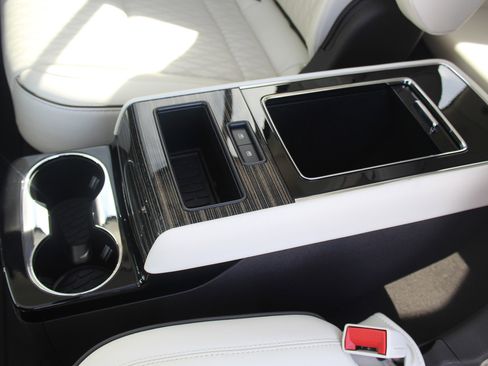 Used 2024 Lincoln Aviator Black Label w/ Dynamic Handling Package image 22