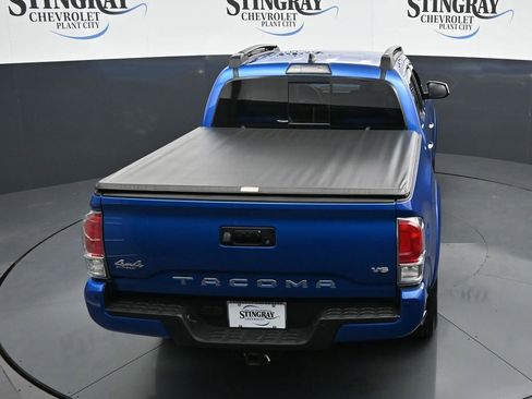 Used 2017 Toyota Tacoma Limited w/ Exterior Package AWD/4WD image 23
