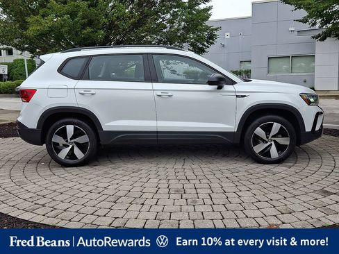Certified 2023 Volkswagen Taos S AWD/4WD image 9