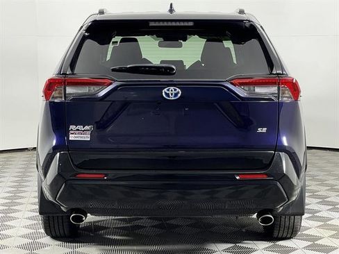 Certified 2021 Toyota RAV4 SE image 8