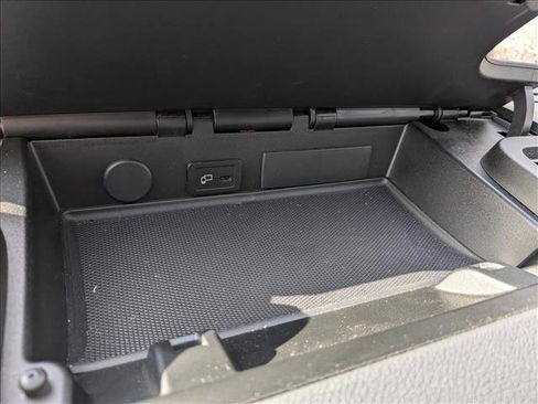 Used 2024 Mercedes-Benz Sprinter 2500 image 39