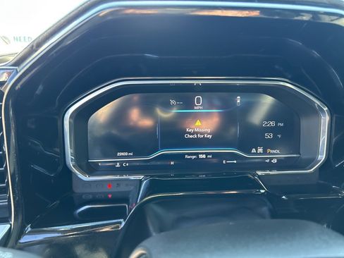 Used 2025 Chevrolet Silverado 2500 LT w/ Convenience Package image 15