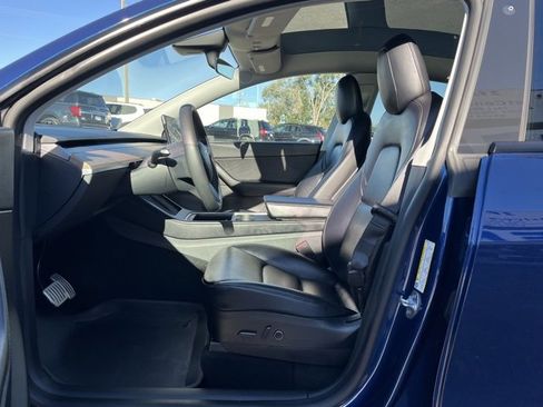 Used 2022 Tesla Model Y Performance image 26