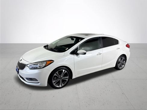 Used 2015 Kia Forte EX w/ Premium Package FWD image 2