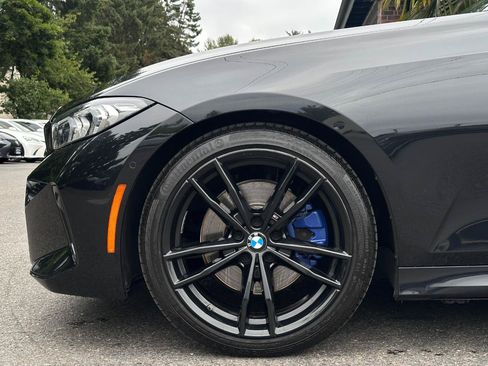 Used 2024 BMW 330i Sedan w/ M Sport Package RWD image 25