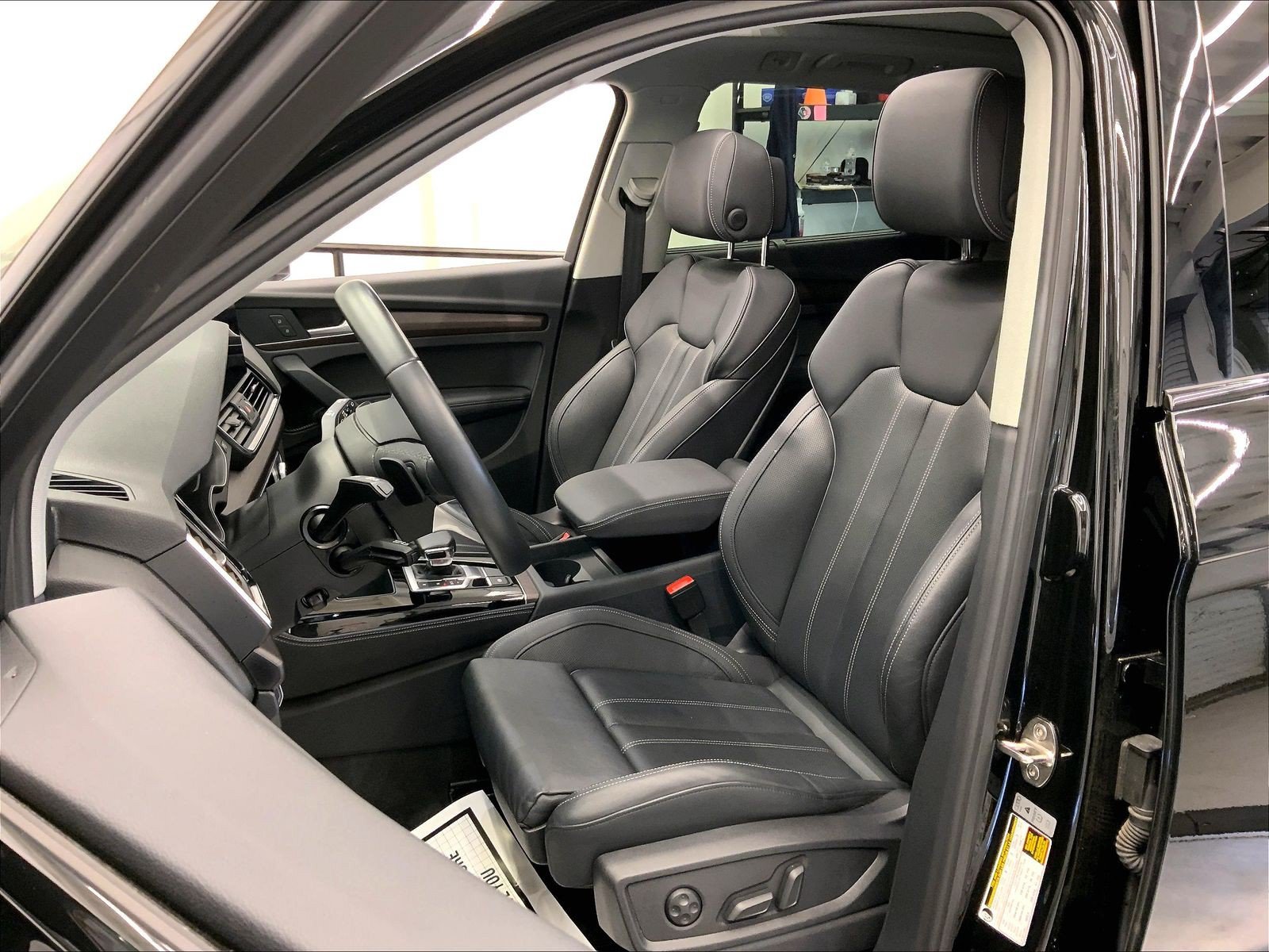 Certified 2023 Audi Q5 2.0T Premium Plus w/ Premium Plus Package AWD/4WD image 17