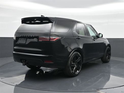Used 2023 Land Rover Discovery S R-Dynamic image 13