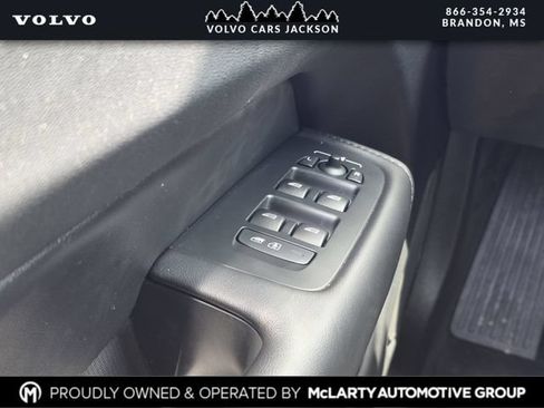 Used 2024 Volvo XC60 B5 Plus AWD/4WD image 16